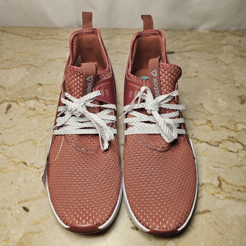 NWT Reebok Womens Tween Rose/White Athletic Training Turnzone Shoes - Picture 4 of 7